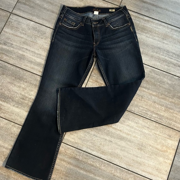 Silver Suki Mid-Rise Dark Blue Flare Bootcut Women's Jeans - Picture 4 of 13